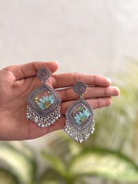 Azure Frame Jhumka thumbnail