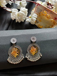 Golden Petal Oval Jhumka thumbnail