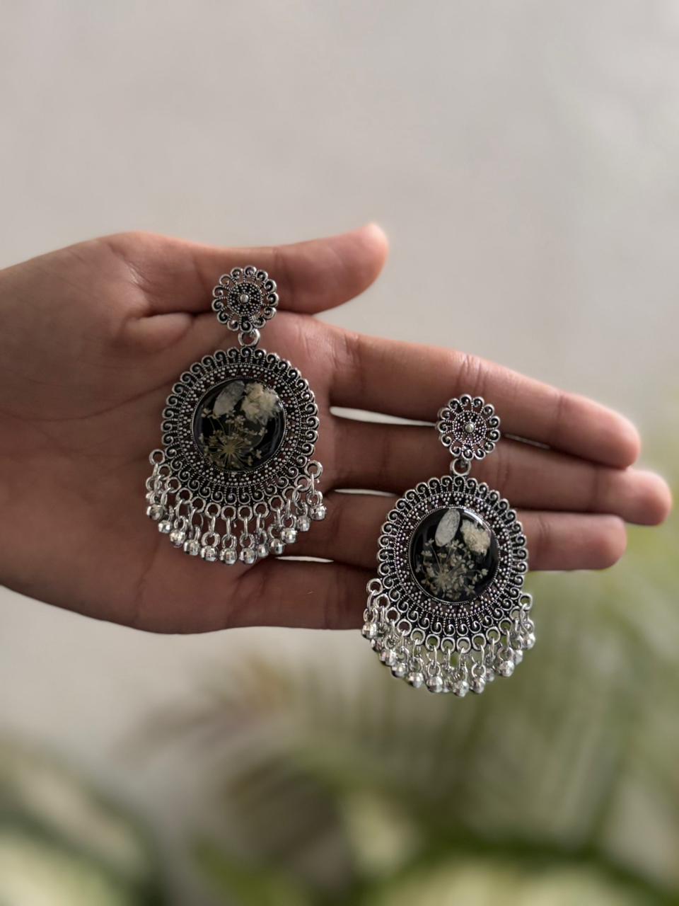 Noir Bloom jhumka